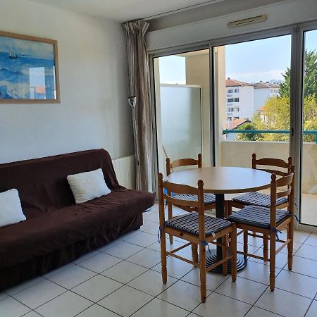 Appartement Golf Et Nivelle Avec Piscine Et Parking Ciboure Kültér fotó