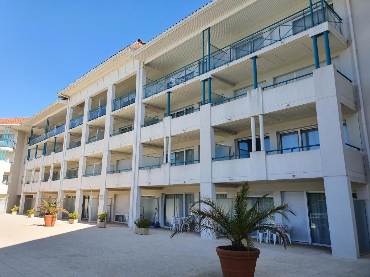 Appartement Golf Et Nivelle Avec Piscine Et Parking Ciboure Kültér fotó